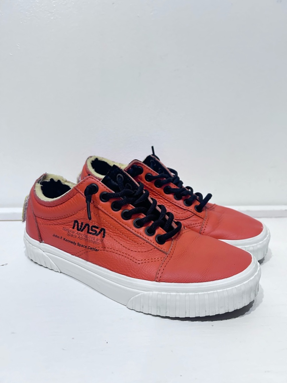 Vans x NASA Old‎ Skool Space Voyager Firecracker Sneakers Men’s 7 / Women’s 8.5